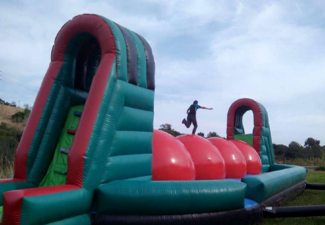 Imatge pels mitjans: Inflables Race  